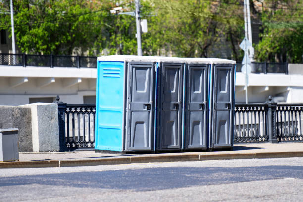 Best Portable bathroom rental  in Orland Hls, IL